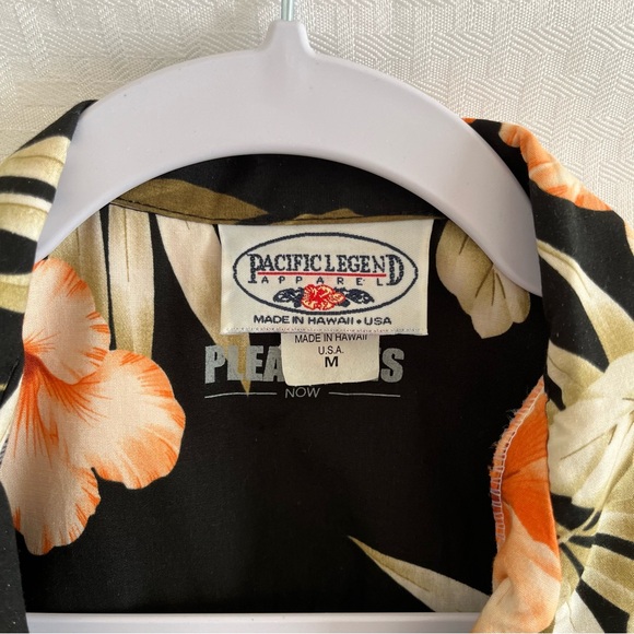 Pacific Legend Hawaiian Floral Black Cream Color Short Sleeve Button Up Size Med - Picture 6 of 10